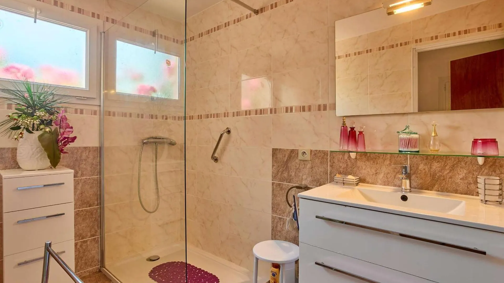 Vakantiehuis Maison T3 Chaleureuse Avec Wifi Gratuit, 2 Cheminees, 2-4 Personnes - Fr-1-841-29 Cazaubon