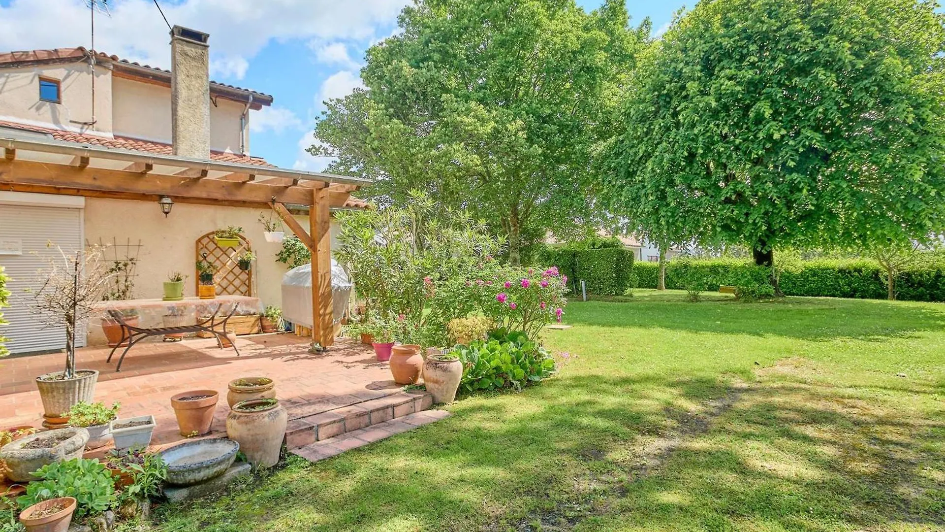 Vakantiehuis Maison T3 Chaleureuse Avec Wifi Gratuit, 2 Cheminees, 2-4 Personnes - Fr-1-841-29 Cazaubon